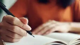 Convocan a jóvenes para premios literarios en Chihuahua