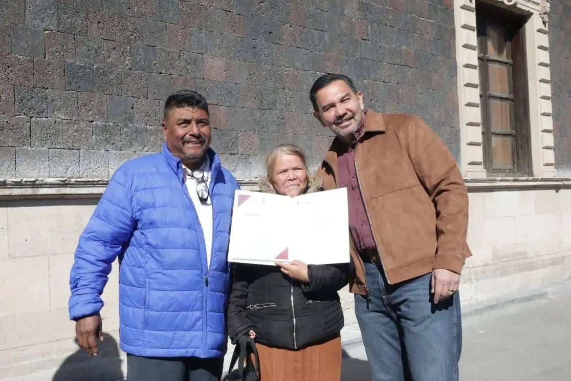 Entregará gobierno de Juárez mil 500 escrituras y títulos de propiedad a familias